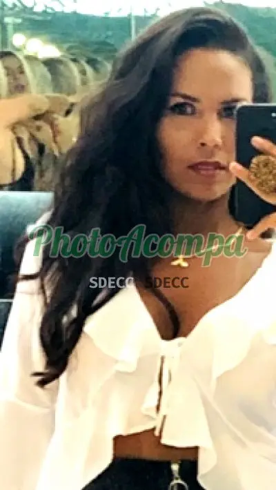 Capa do perfil de Katrina