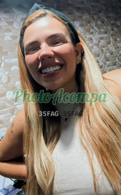 Capa do perfil de Bella
