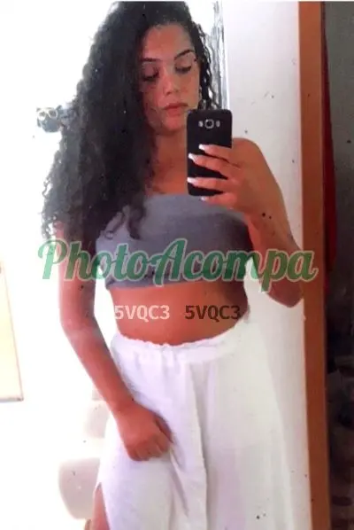 Capa do perfil de Thalita Moreira