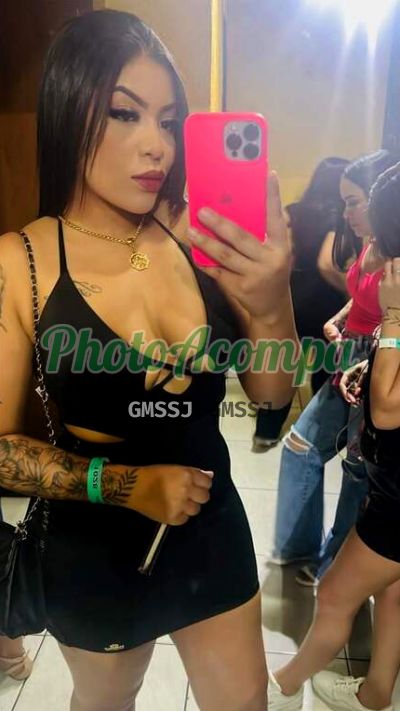 Capa do perfil de Mirella Sallom
