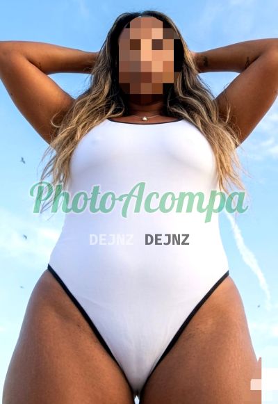 Capa do perfil de Pyetra