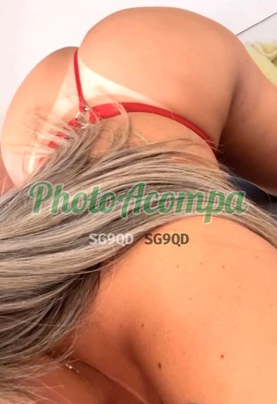 Capa do perfil de Babi Mello