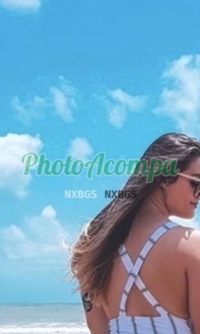 Capa do perfil de Camila