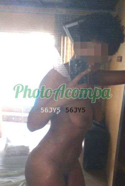 Capa do perfil de Mel Magalhães