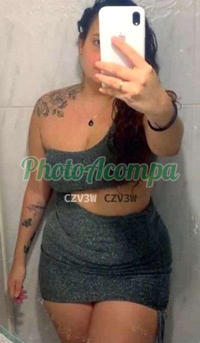 Capa do perfil de Julia Fortuna