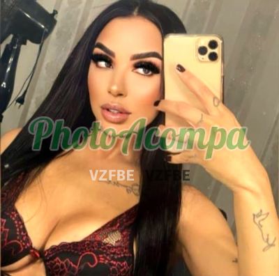 Capa do perfil de Anitta