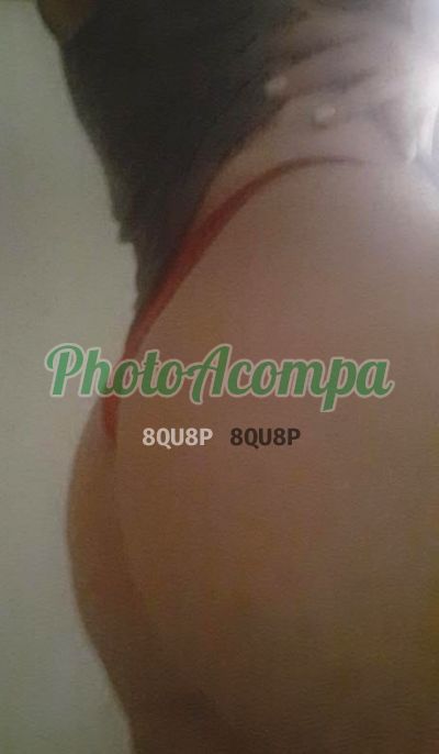 Capa do perfil de Larinha