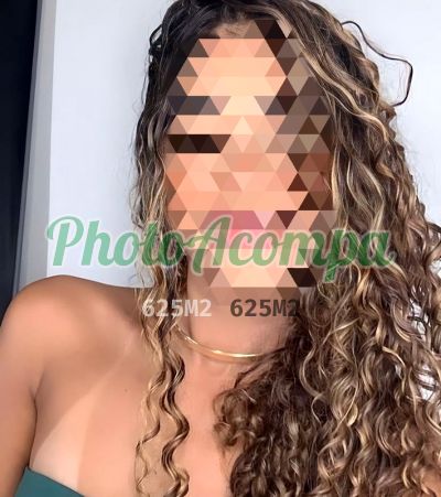 Capa do perfil de Camila Machado