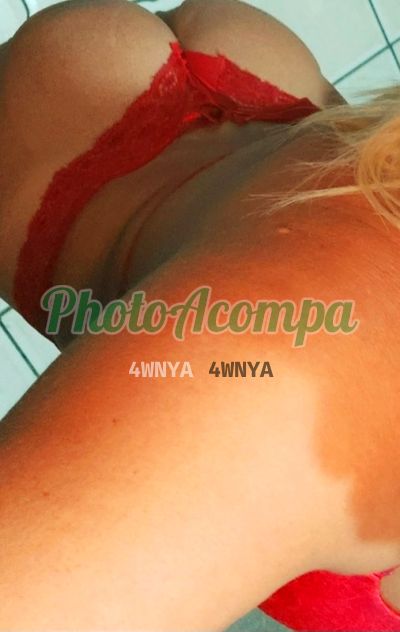 Capa do perfil de Adriana