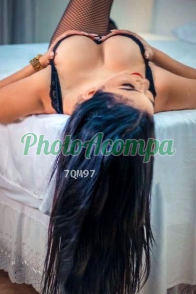 Capa do perfil de Laura Rodrigues