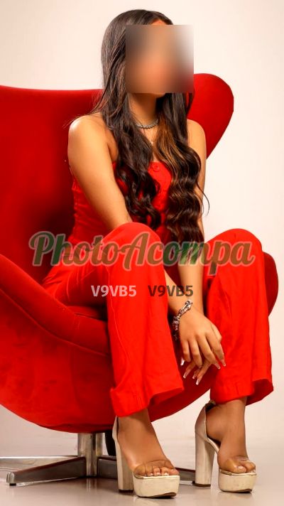 Capa do perfil de Aicha prox a Pampulha