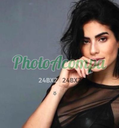 Capa do perfil de Mirella
