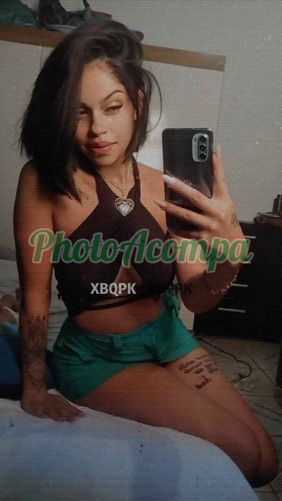 Capa do perfil de Juliana Santos