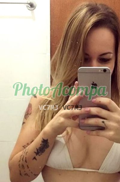 Capa do perfil de Carol