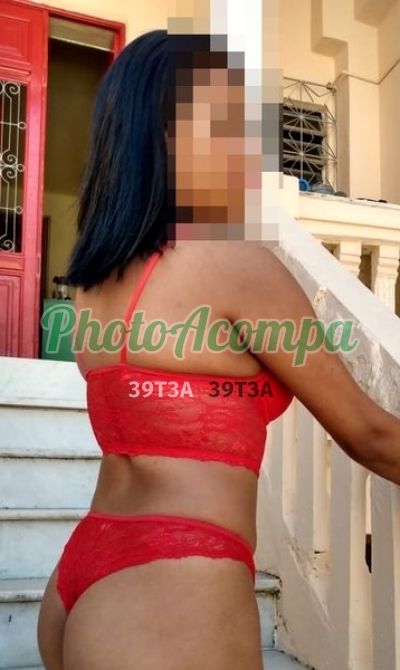 Capa do perfil de Helô Sampaio