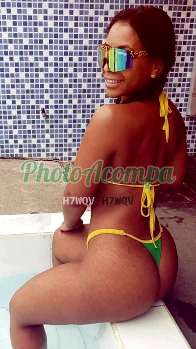 Capa do perfil de Roberta Barretos