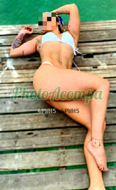 Capa do perfil de Carol