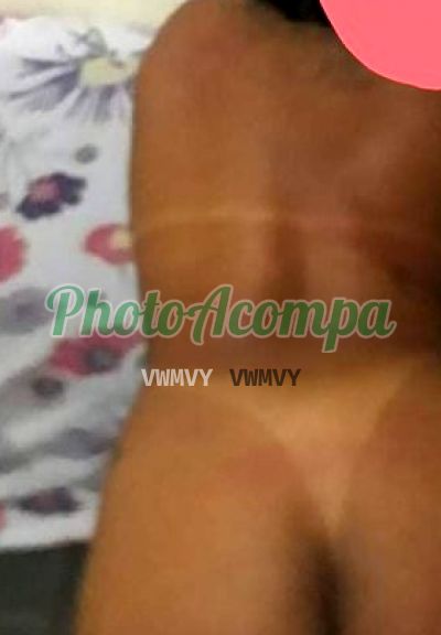 Capa do perfil de Larissa Santos