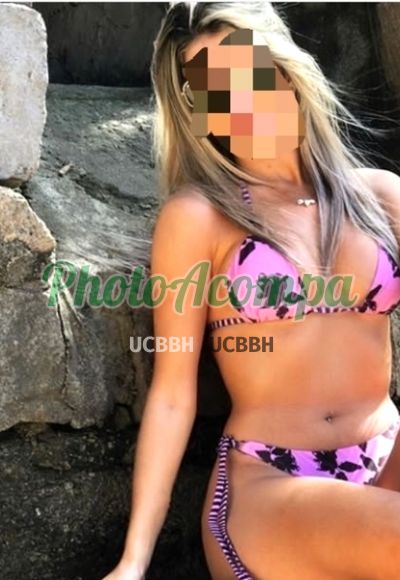 Capa do perfil de Lívia Dias