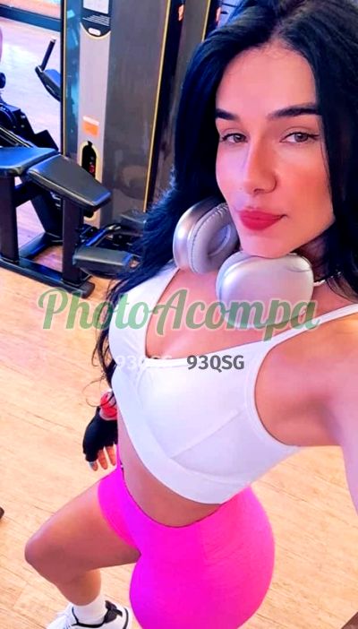 Capa do perfil de Nicole Top