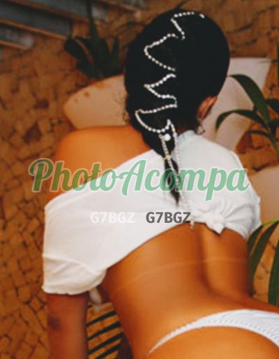 Capa do perfil de Júlia
