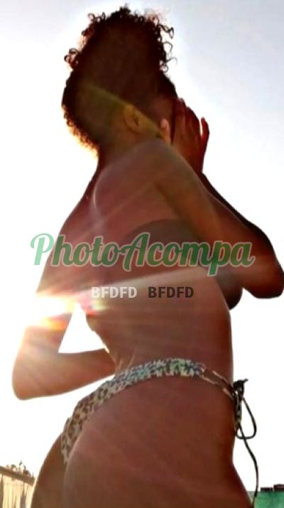 Capa do perfil de Rubí