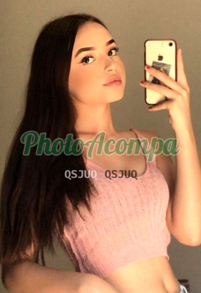 Capa do perfil de Rebecca
