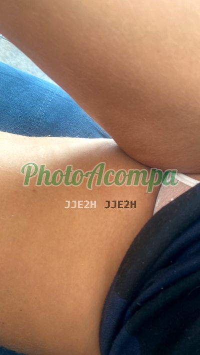 Capa do perfil de Julia Muniz