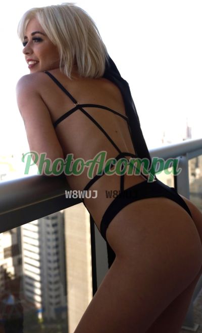 Capa do perfil de Paola Lins