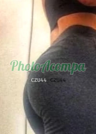 Capa do perfil de Tainá