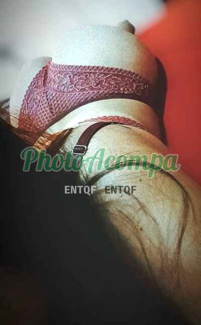 Capa do perfil de Larissa