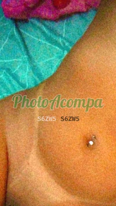 Capa do perfil de Larissa