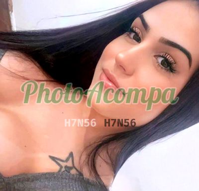 Capa do perfil de Emily Rocha