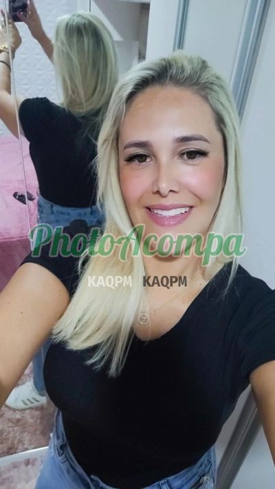 Capa do perfil de Manuela