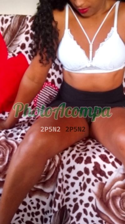 Capa do perfil de Morena Ninfeta