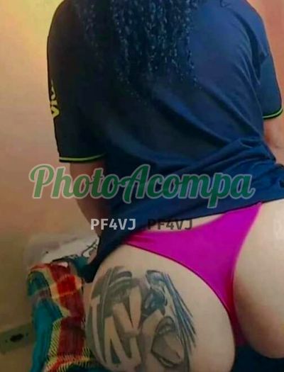 Capa do perfil de Karla