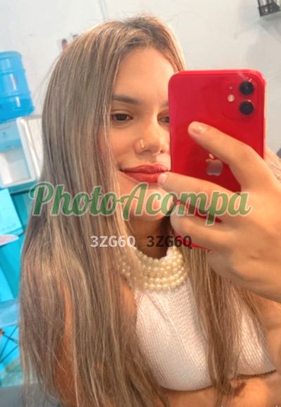 Capa do perfil de Layla