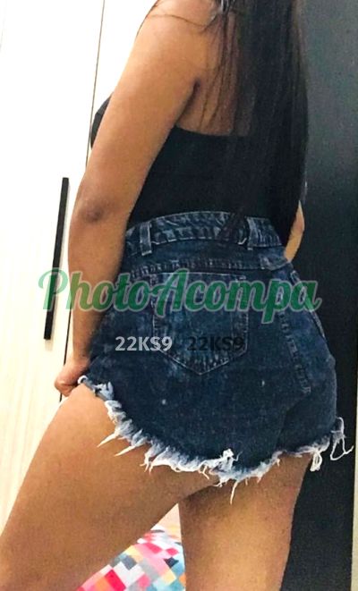 Capa do perfil de Karina Pimenta