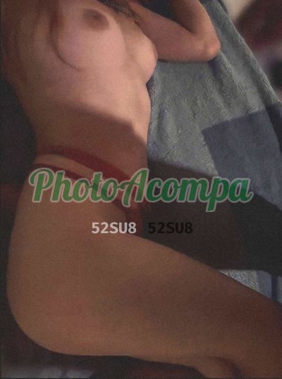 Capa do perfil de Larissa