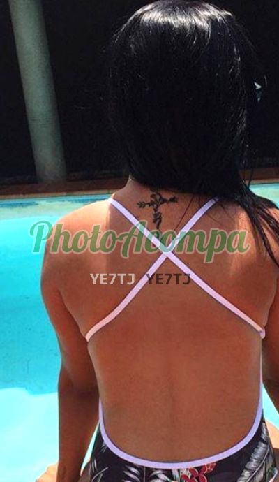 Capa do perfil de Valentina Ferraz