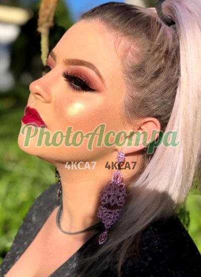 Capa do perfil de Mell