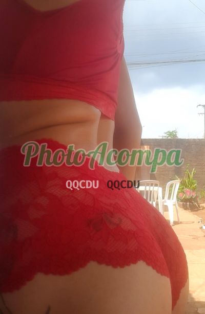 Capa do perfil de Ângela