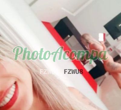 Capa do perfil de Leona Lopez