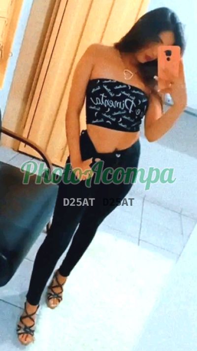 Capa do perfil de Julia Paixão