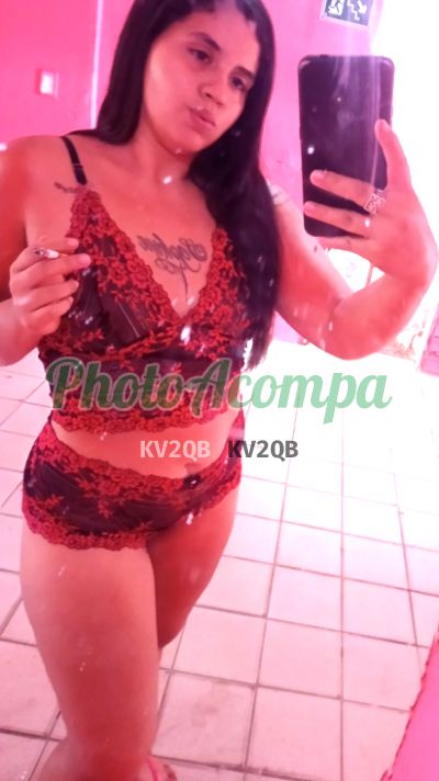 Capa do perfil de Laiz Ferraz