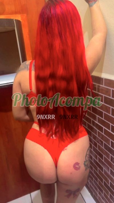 Capa do perfil de Beatriz Alves