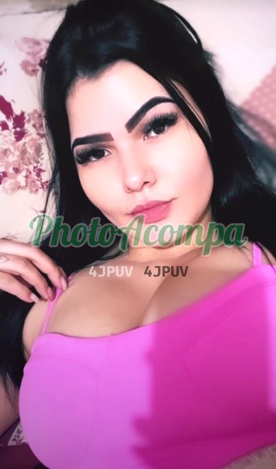 Capa do perfil de Daniela Diniz