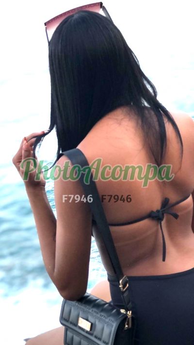 Capa do perfil de Karol