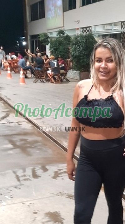 Capa do perfil de Evelyn