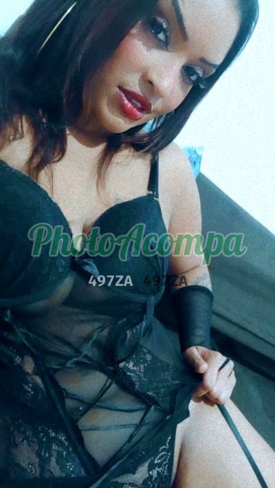 Capa do perfil de Morena completinha
